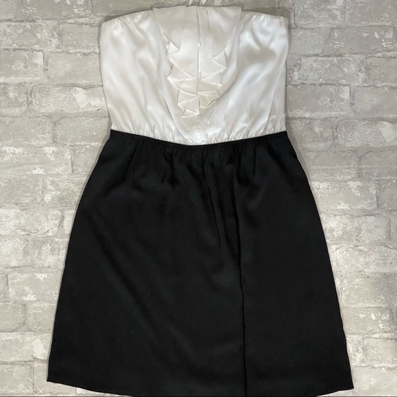 Express Strapless Ruffles Mini Dress **MINT CONDITION** - Picture 8 of 16